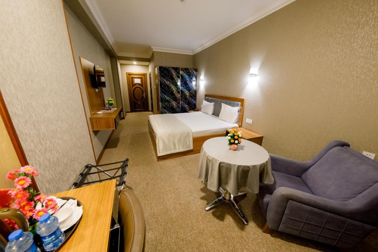 Royal Sapphire Hotel バクー エクステリア 写真