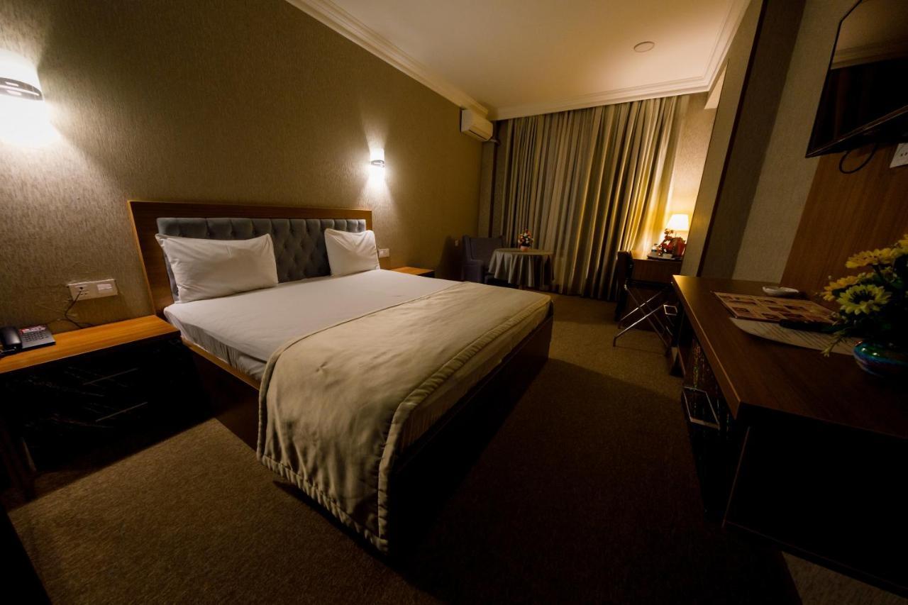 Royal Sapphire Hotel バクー エクステリア 写真