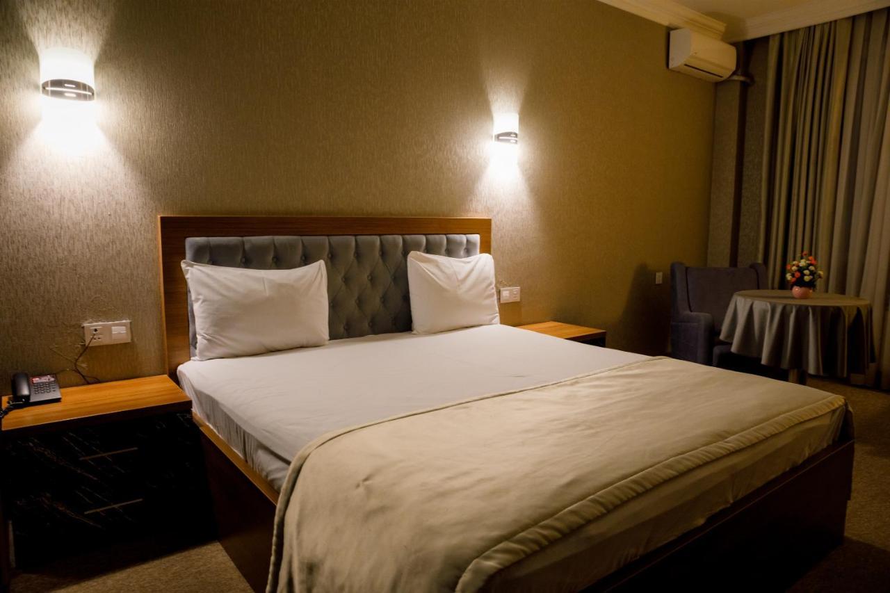 Royal Sapphire Hotel バクー エクステリア 写真